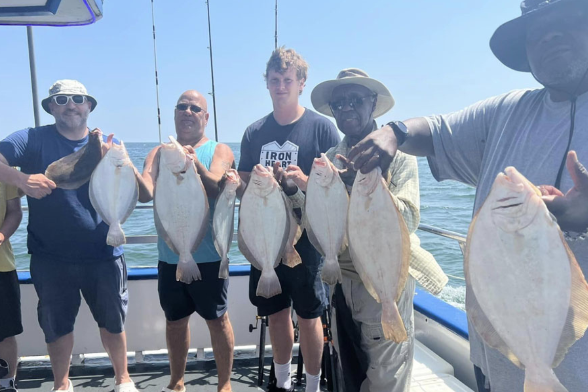 You are currently viewing The Ultimate Father’s Day Gift: Fishing Aboard the Freeport Gem